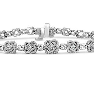 *ISO*  In search of this bracelet! Kay’s Center of Me Bracelet!